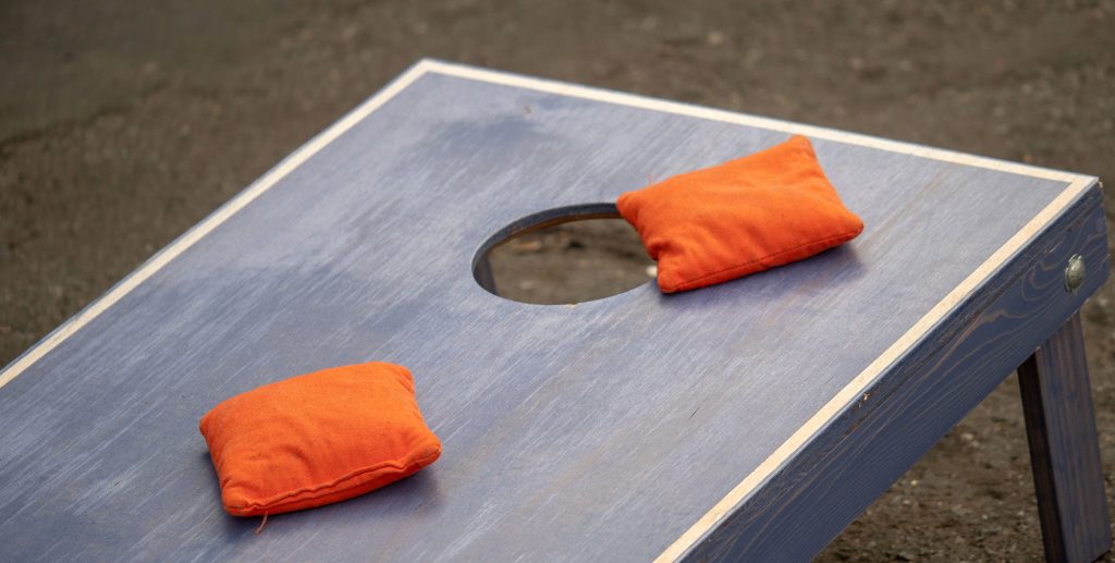 Hero cornhole