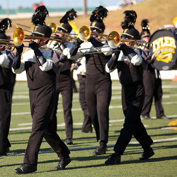 Marching carousel