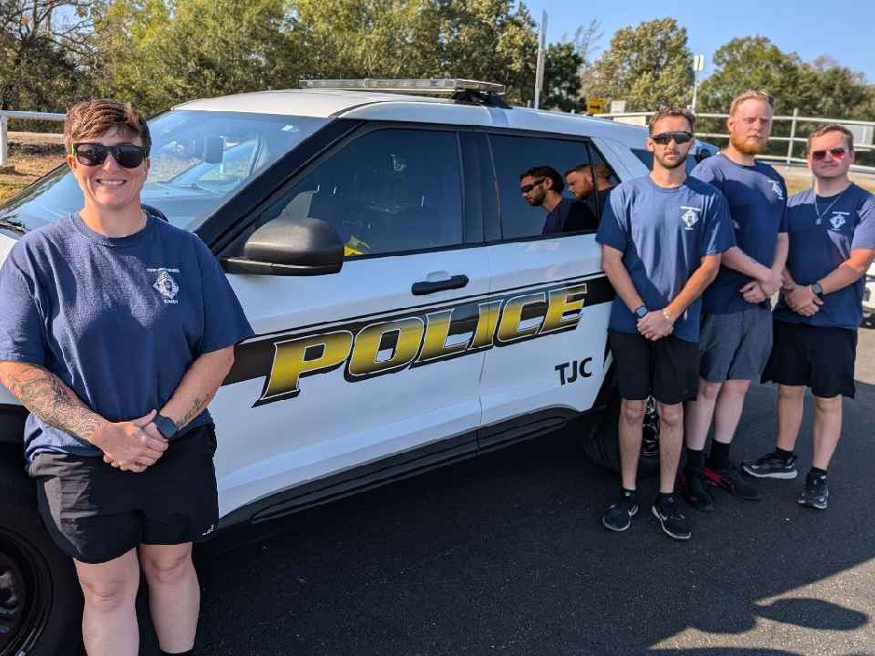 Trainees at patrol vehicle 101616