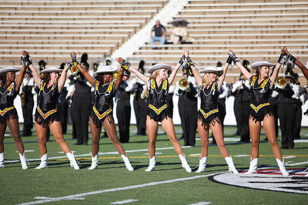Apache Belles