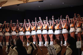 Belles japan troups small sized
